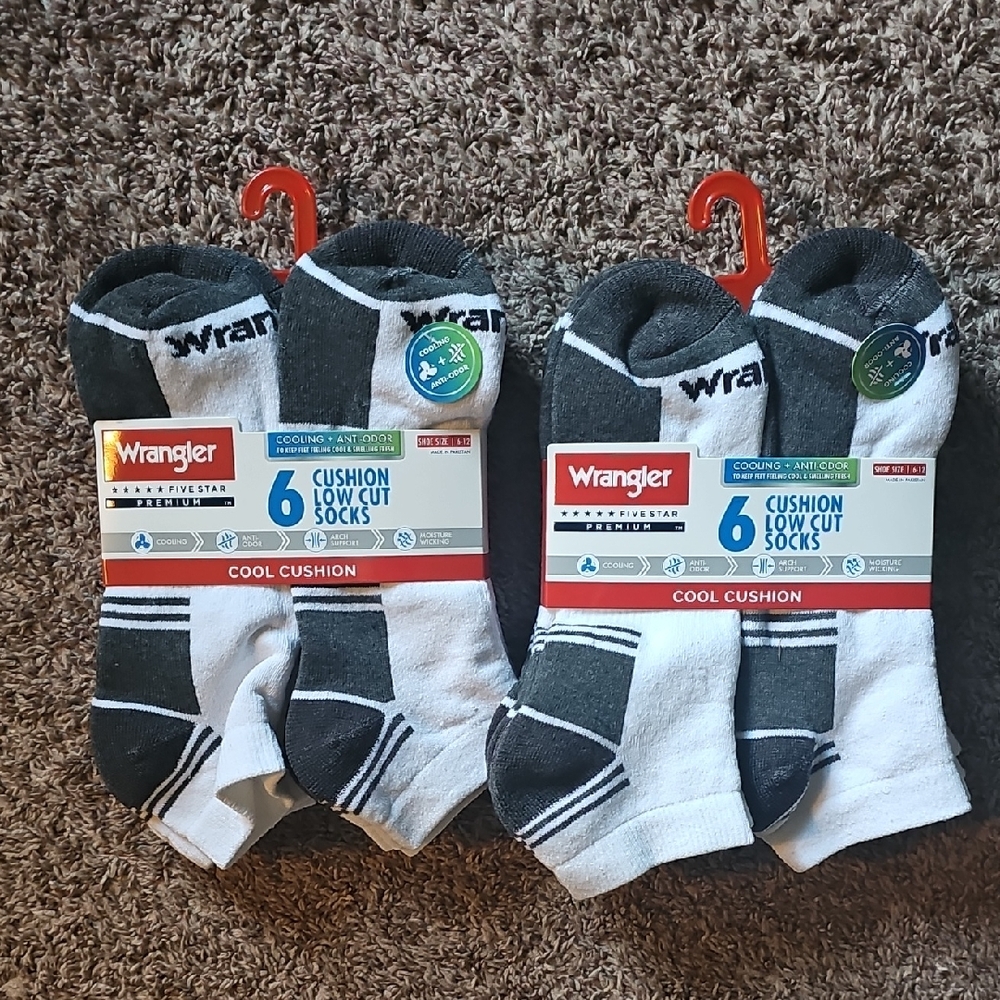 Wrangler Black and White Athletic Socks with Cushioning
